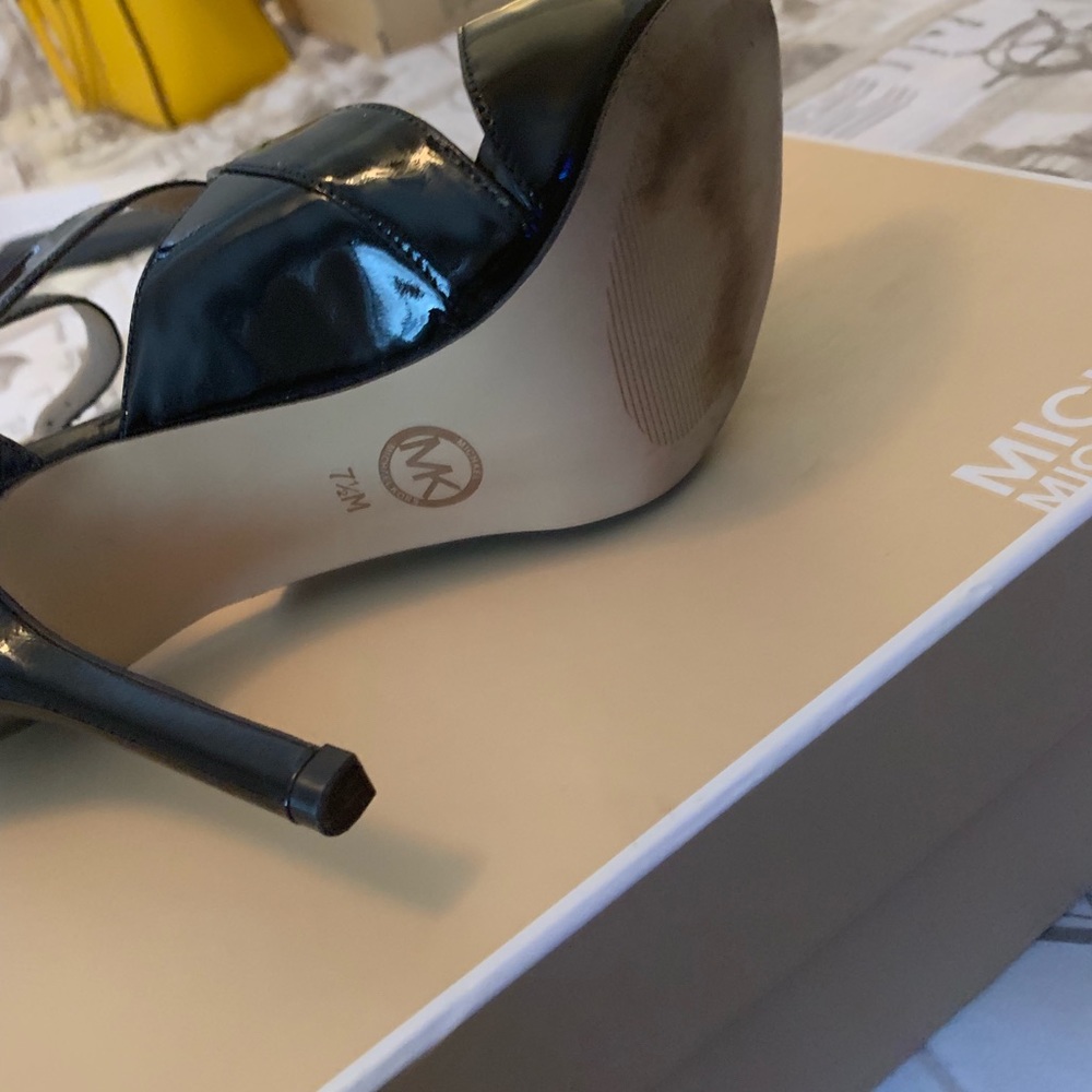 MICHAEL KORS - Picture 2 of 5